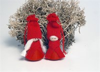 Tomteflicka &#39;Hedda&#39; röd hängande