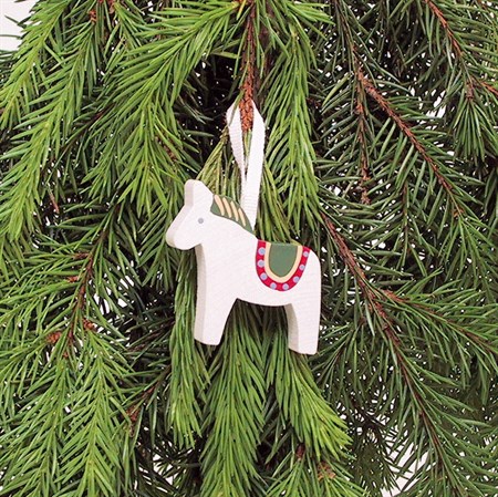 Häst vit med grön dekor