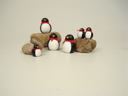 Pingvin liten. 30 mm höjd.