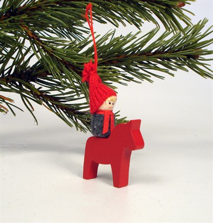 Tomtepojke mini på häst med band - Slut för säsong